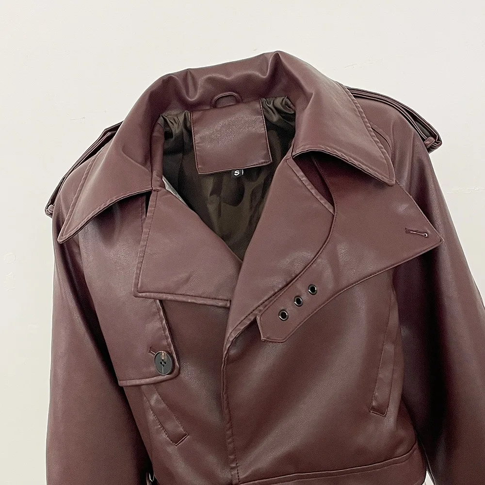 سترات نسائية عصرية من الجلد أنيقة من جلد البولي يوريثان سترات منفوخة ملابس الشارع الشهير سترة لسائقي الدراجات النارية ملابس خارجية للربيع والخريف سترة واقية