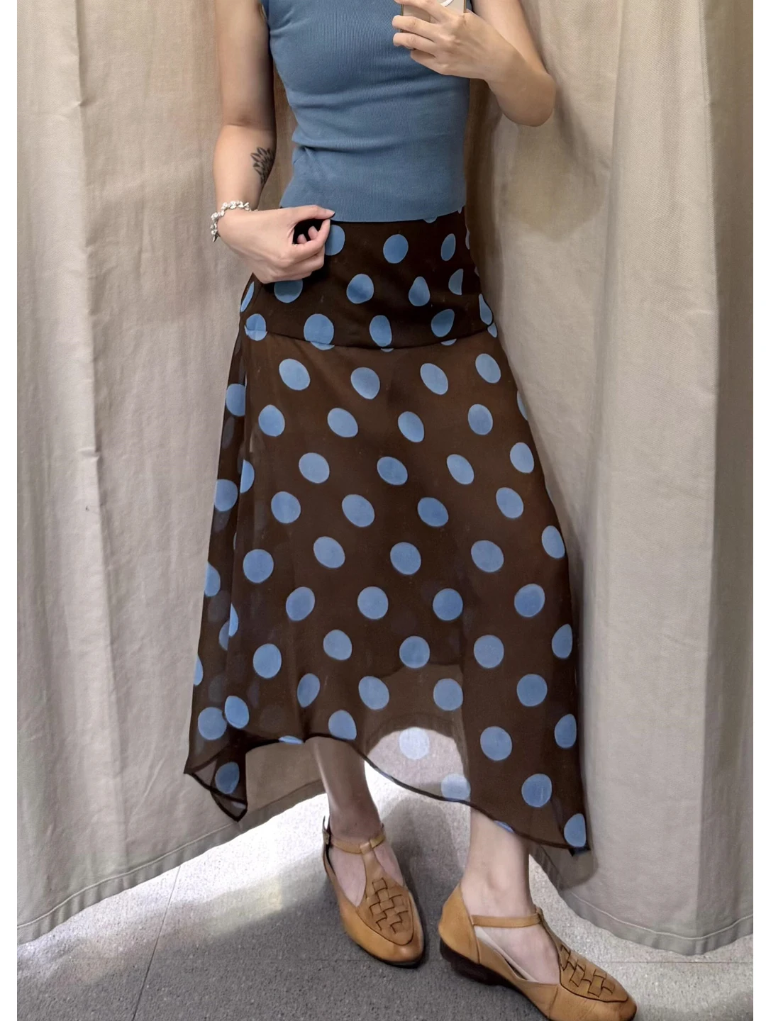 

Коричневая летняя шифоновая юбка в горошек с асимметричным дизайном, женская модная винтажная дышащая юбка трапециевидной формы, приятная для кожи...