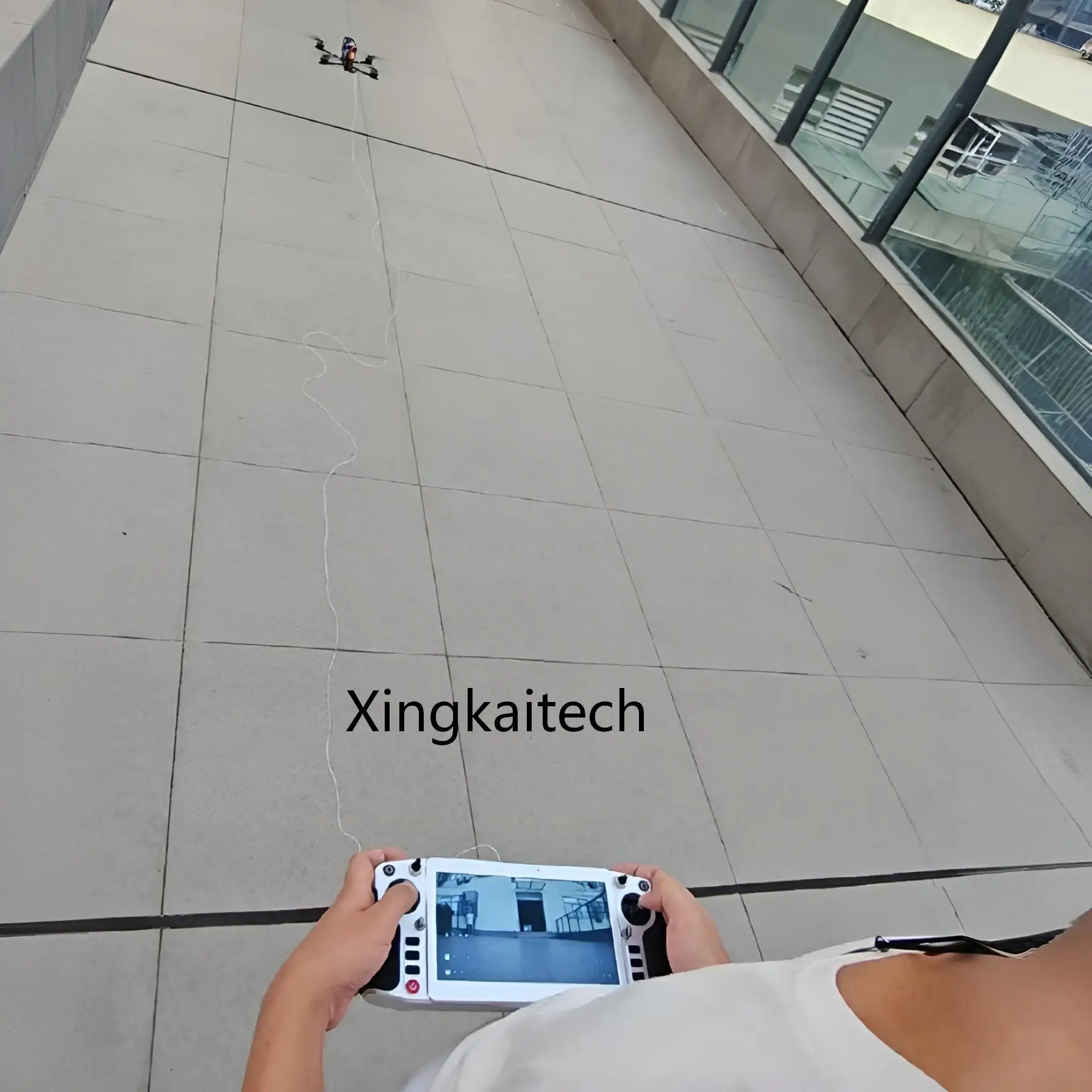 Customizable Lightweight Handheld Touchscreen Remote Control Accessory Custom Mold 40KM/80KM Transmission Supports