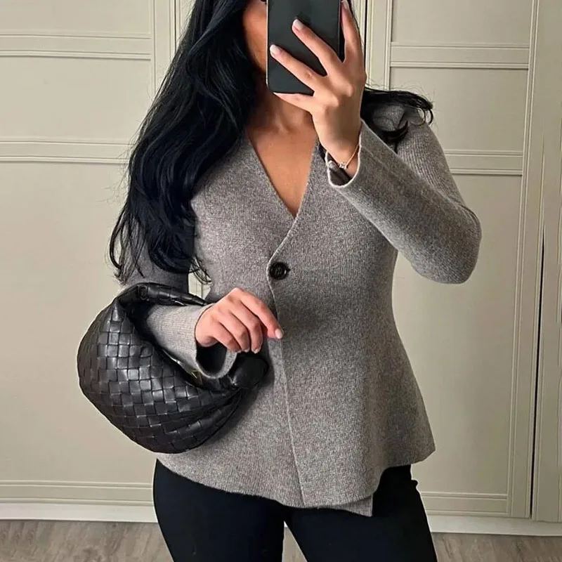 Fashion Single Breasted Solid Knitted Cardigans Women V Neck Long Sleeve Skinny Slim Sweater Spring Autumn Winter Female Coat