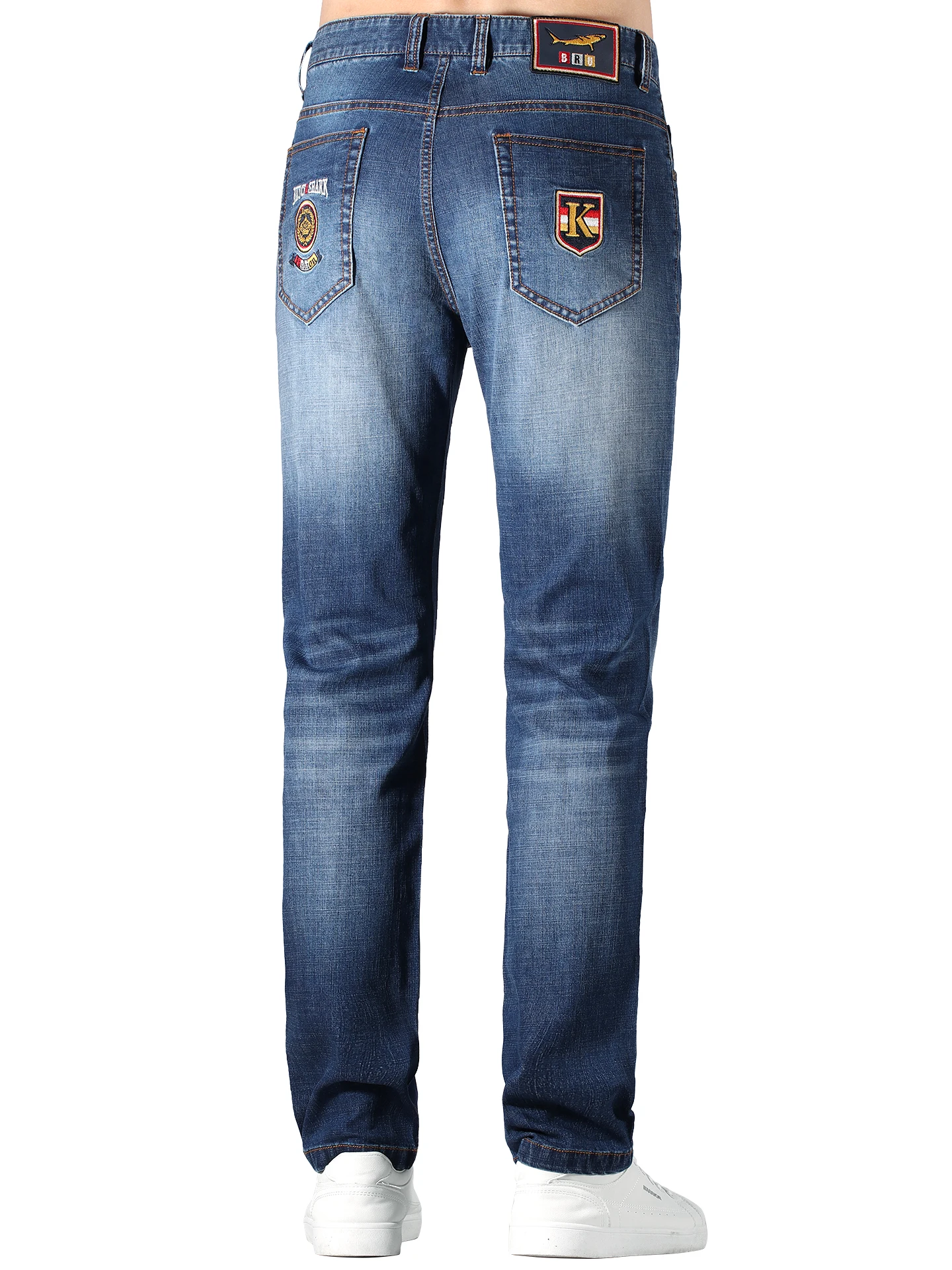 

Лето 2024, новые мужские джинсы, тонкие свободные прямые длинные брюки с вышивкой, модные городские повседневные дышащие хлопковые полиэстеровые брюки...