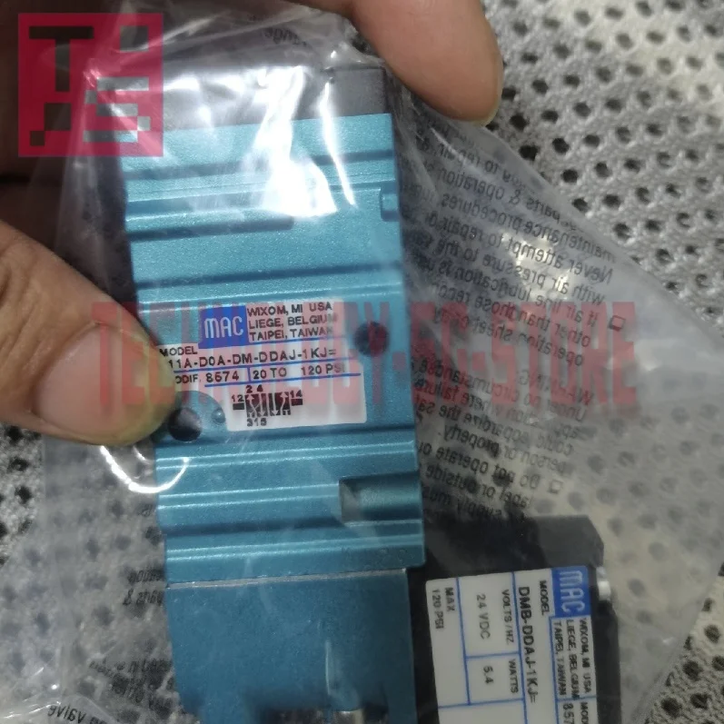 новый электромагнитный клапан 411A-DOA-DM-DDAJ-1KJ 411A-DOA-DM-DEDA-1BA