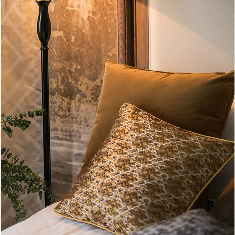 

Golden Pillows Luxury Geometric Cushion Case Shiny Modern Decorative Pillow Cover For Sofa Chair Home Decorations