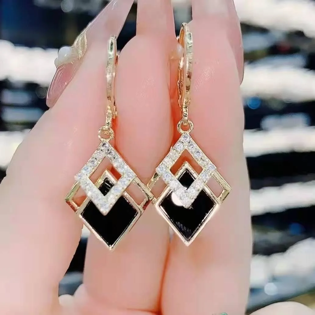 Fashion Crystal Rhombus Earrings Simple Geometric Square Drop Earring For Women Stylish Versatile Party Jewelry brincos feminino