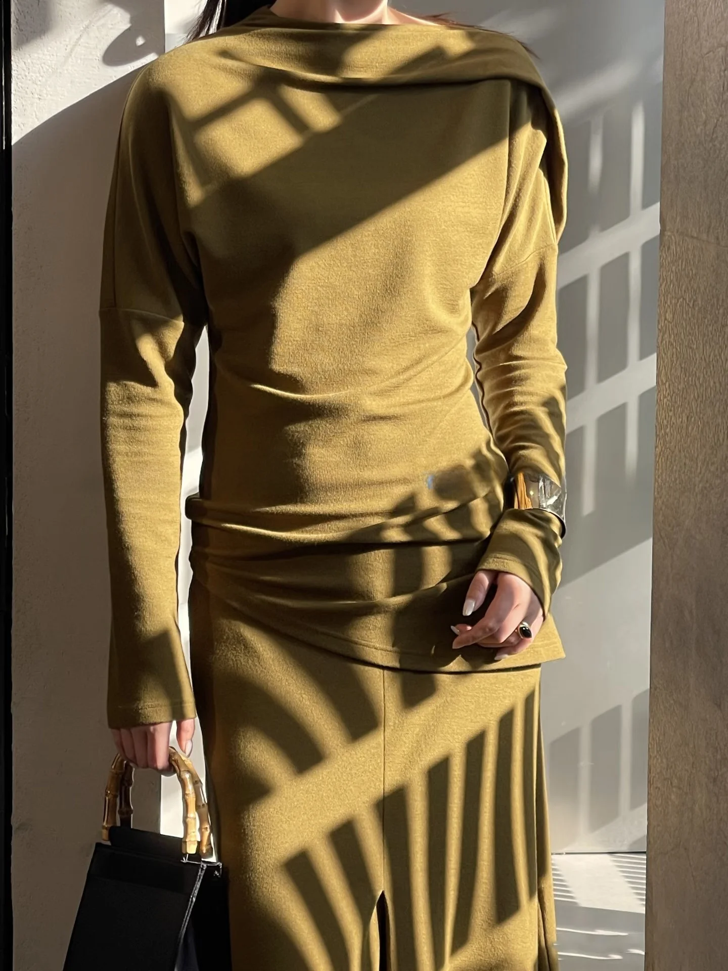 

Ele Pure Color Long Sve Top And Elastic f Skirt Faion Set for Women Winter New Arrival Casual Work Par Home