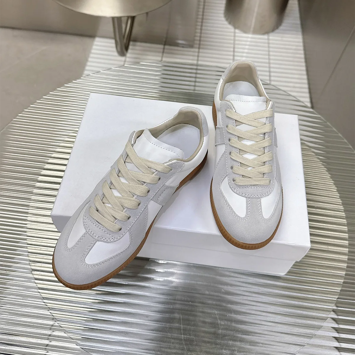 2026 High Quality Autumn Women Shoes Lace Up Low Top Casual Shoes Stylish Walking Footwear ch250225360
