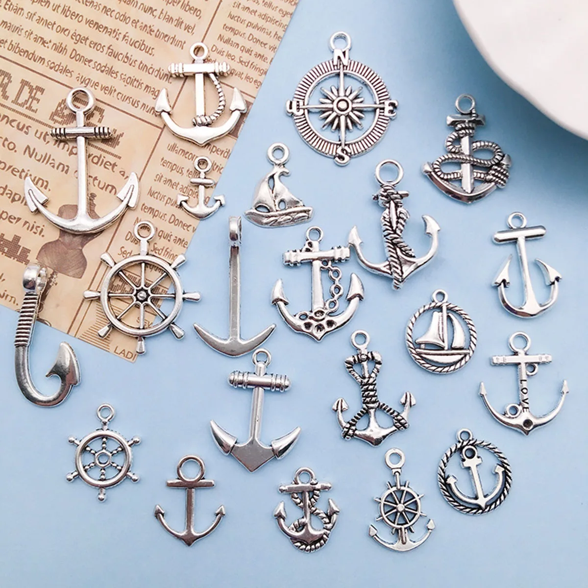 Ciondoli per barche con timone di ancoraggio argentato antico Pendenti di navigazione con bussola per forniture di braccialetti fai-da-te Accessori per la creazione di gioielli