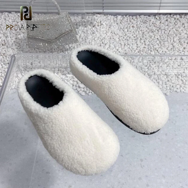 

New Arrival Plush Slippers Wineter Warm Round Toe Slip on Mules Yellow Blue Beautiful Simple Style Lady Shoes Girls Luxury Slide