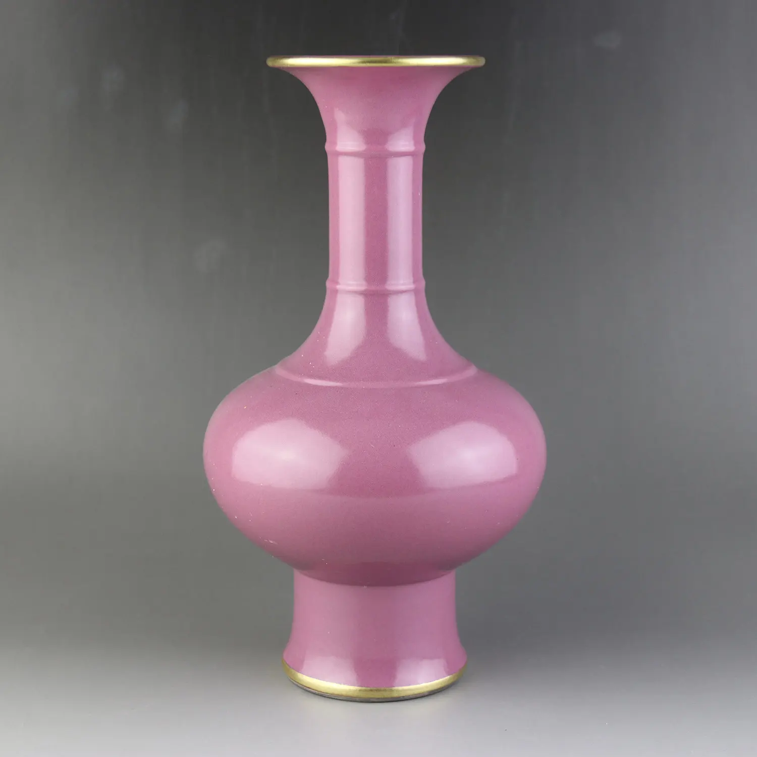 Made in the year of Yongzheng in the Qing Dynasty pink glazed with gold mouth flat belly long neck v ase antique porcelain vase