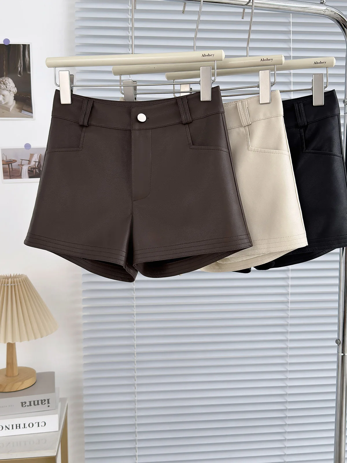 Retro Coffee Brown Pu Leather Shorts Women New Spring Sexy Edgy High Waist Wide Leg Booty Shorts Fashion Trendy Pants black beig