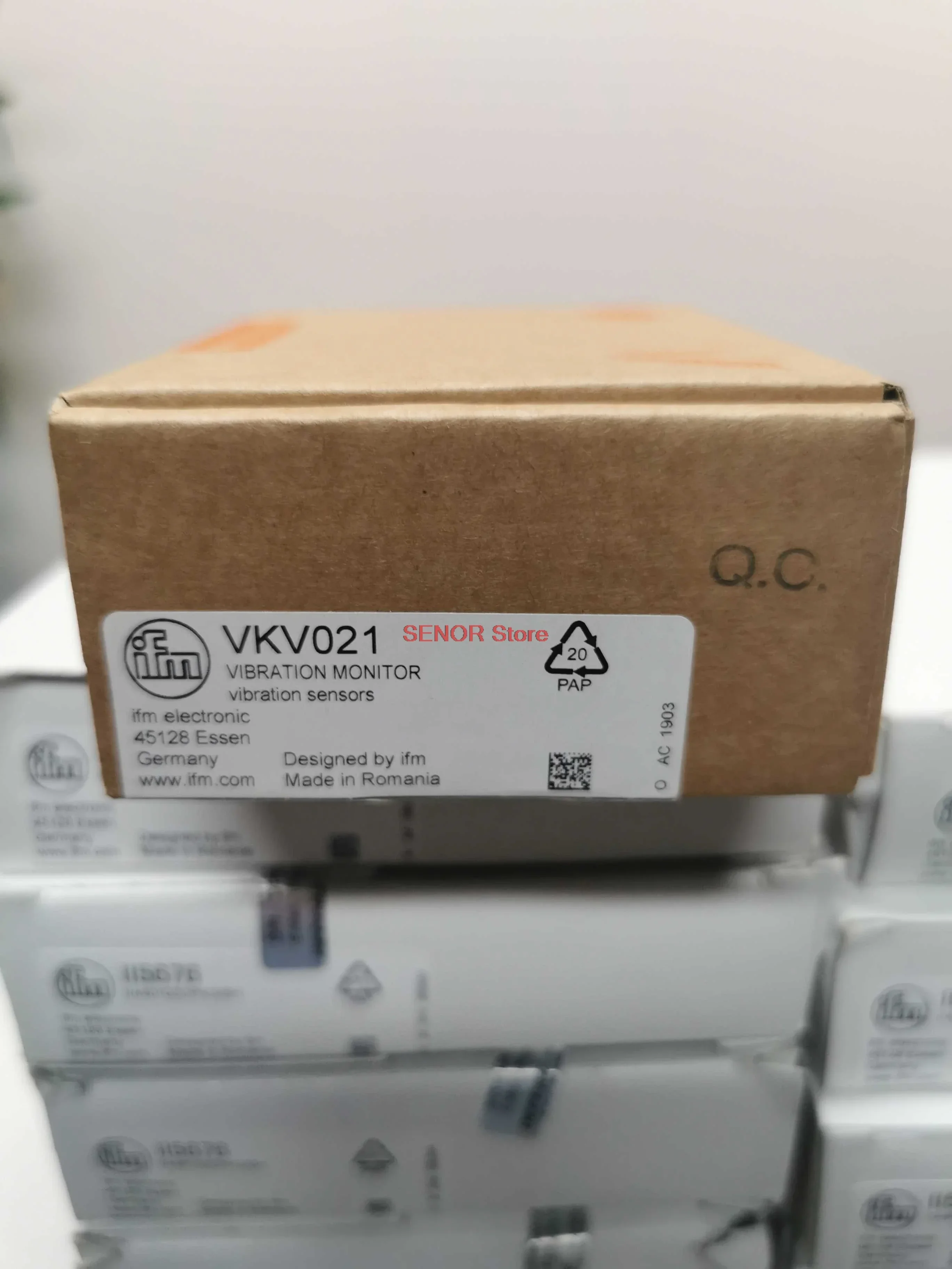 

Original VKV021 sensor with foot