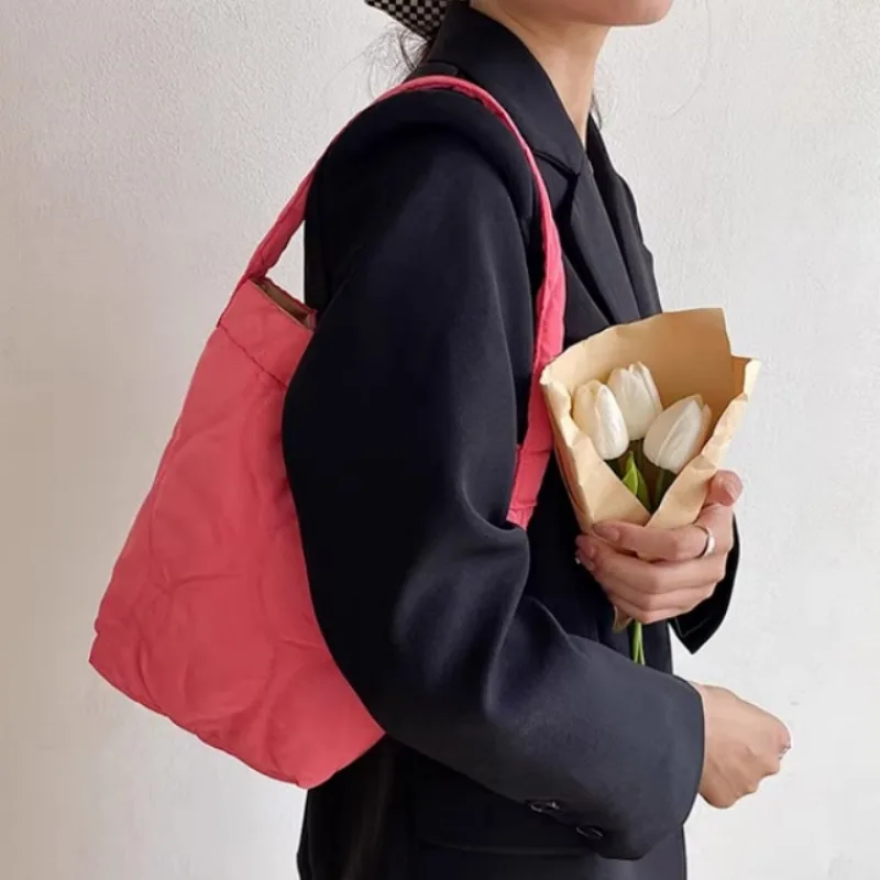 Cotton Nylon Bucket Bags down Cotton Shoulder Bag Rhombic Quilted Handbag Sewing Vegetable Basket Bag Cloth Bag