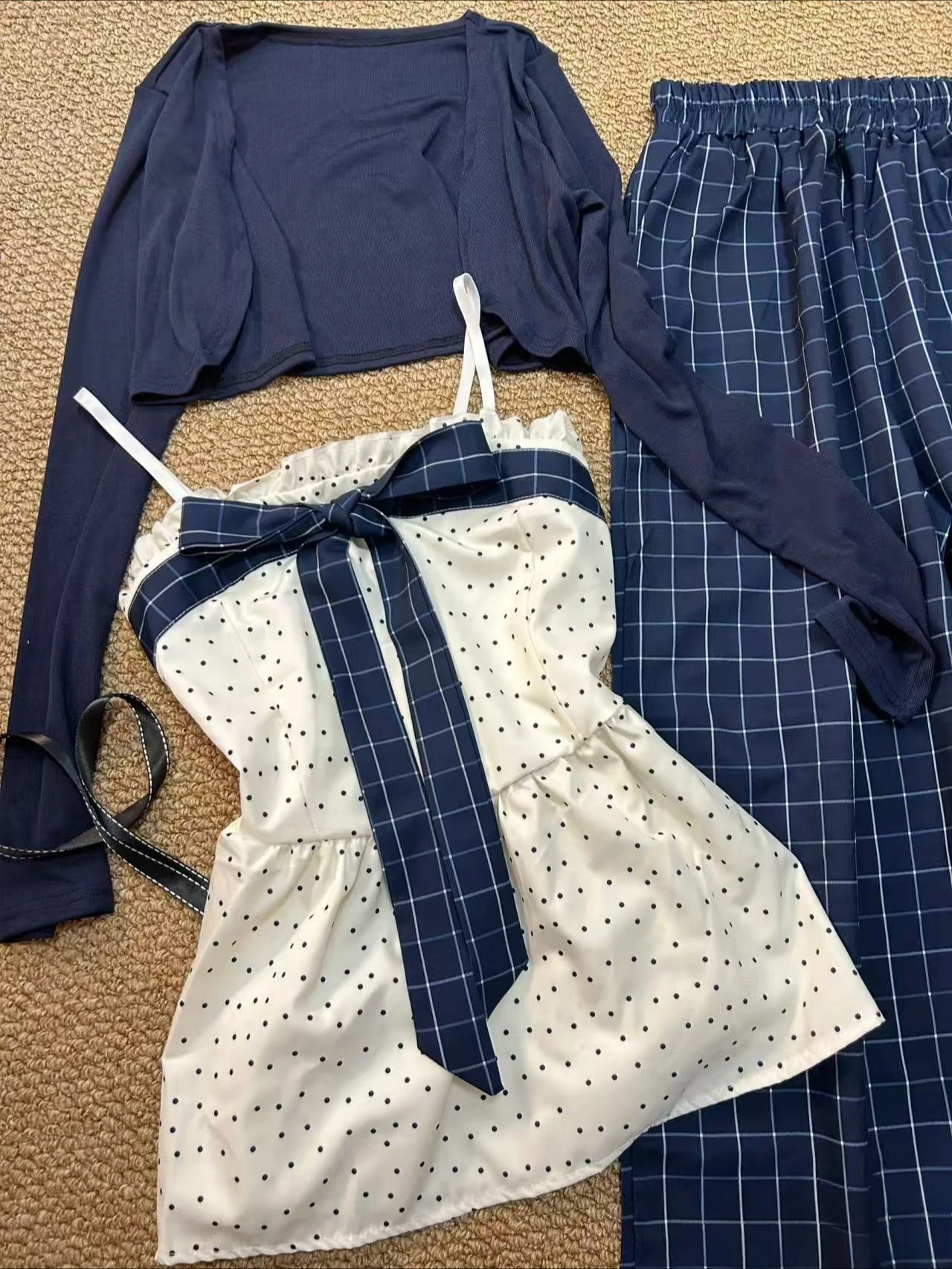 Koreanische Mode Zweiteiliges T-Shirt-Set für Damen Lässige Weite Kurzarm-Tops Einfarbig Tägliche Kleidung 2025 Neue Schicke Outfits