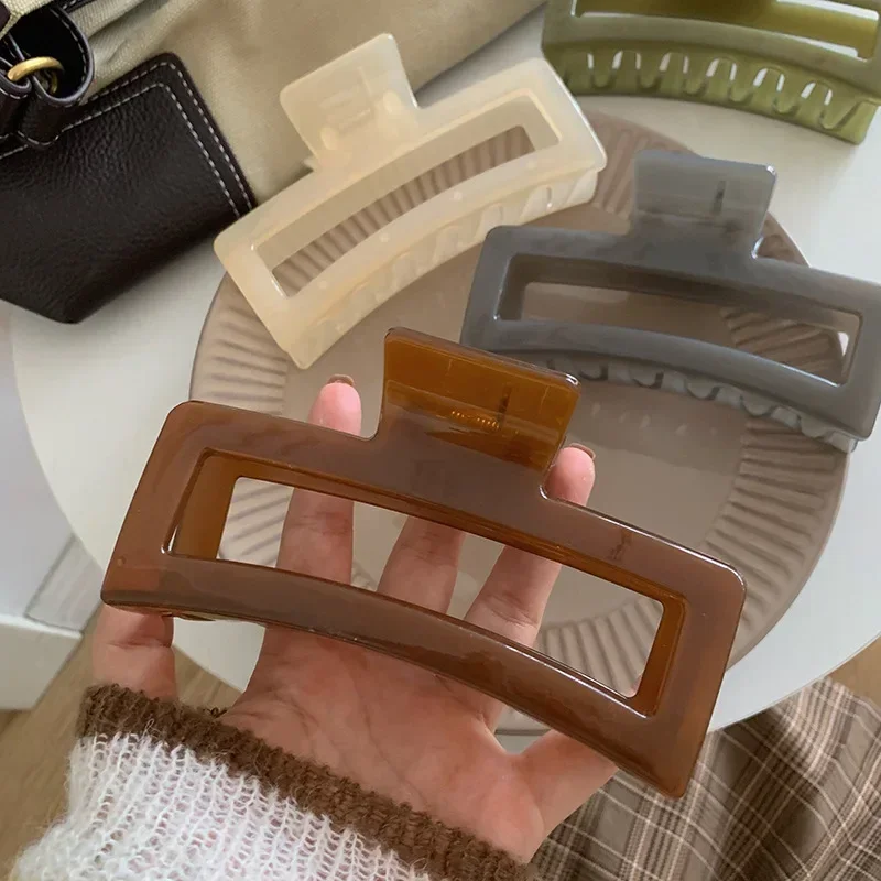 

Large Size 13cm Plastic Hair Clips Women's Shark Clamp Super Large Hair Accessories Salon Professional Sectioning And Fixing Cli