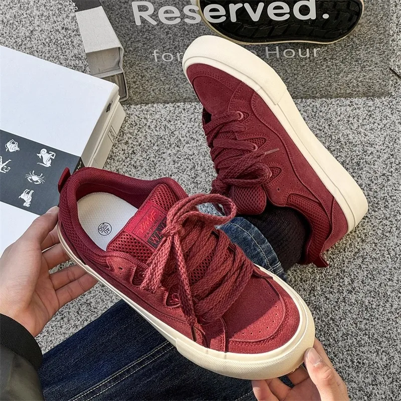 

Young Guys After-work Sneakers, Breathable Knit Upper for Buddy Meetups, Bar Hangouts and Weekend City Casual Wandering
