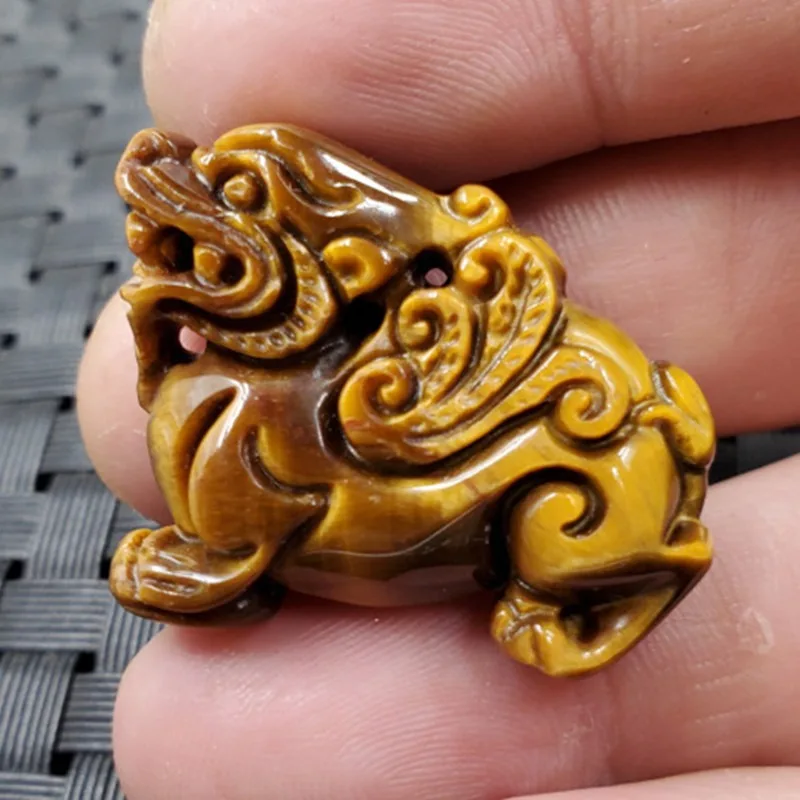 

Natural Yellow Tiger Eye Stone Hand Carved Mythical Animals Jade Pendant Fashion Boutique Jewelry Men's and Women'sNecklace