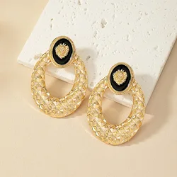 Vintage Gold Color Lion Head Charm Earrings for Women Fashion Metal Punk Jewelry Big Oval Dripping Oil Designer Earrings