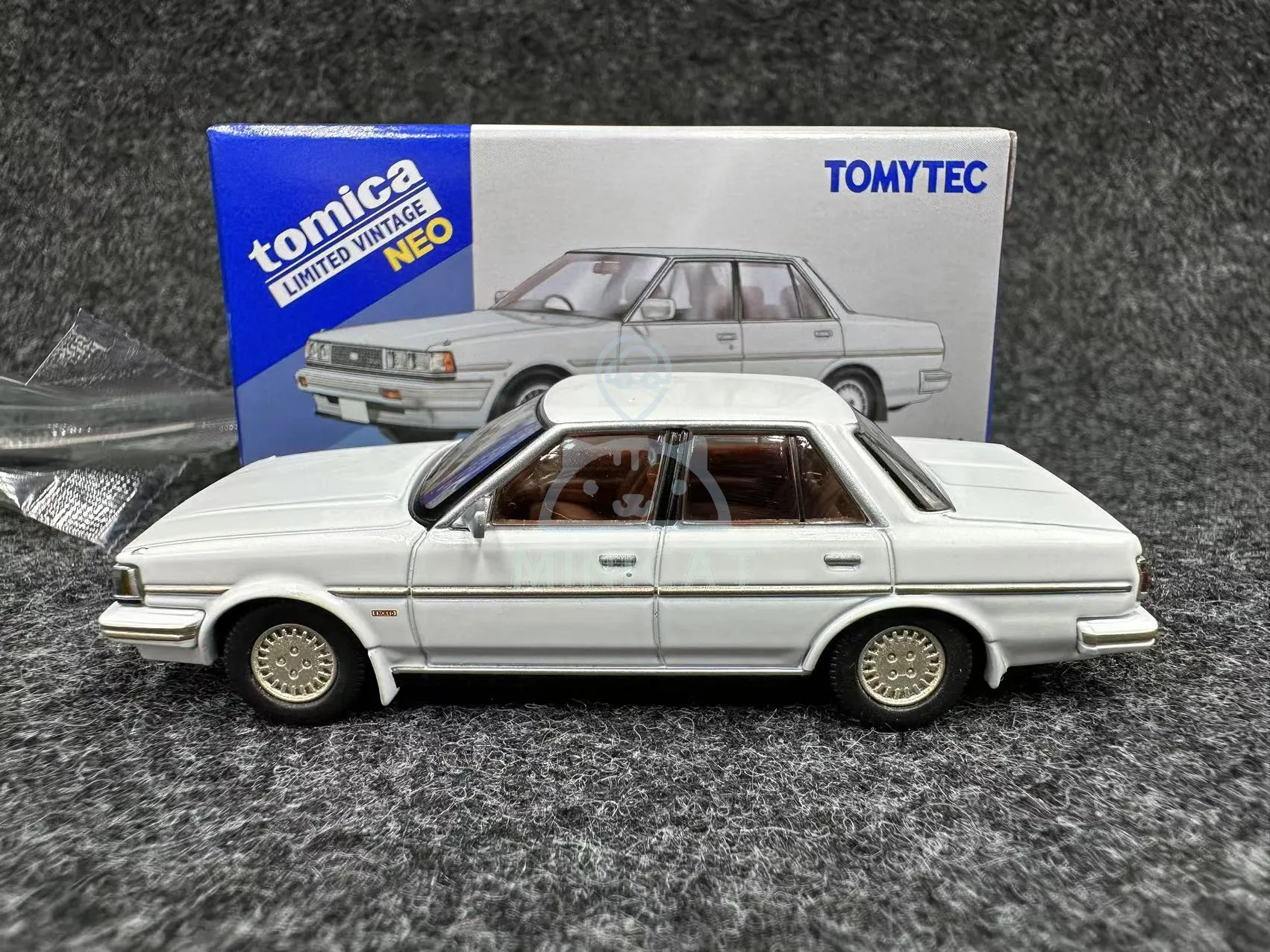 2405 Tomytec TLV 1/64 LV-N156c cresta White Die-cast Alloy Car Model Collection Display Gift