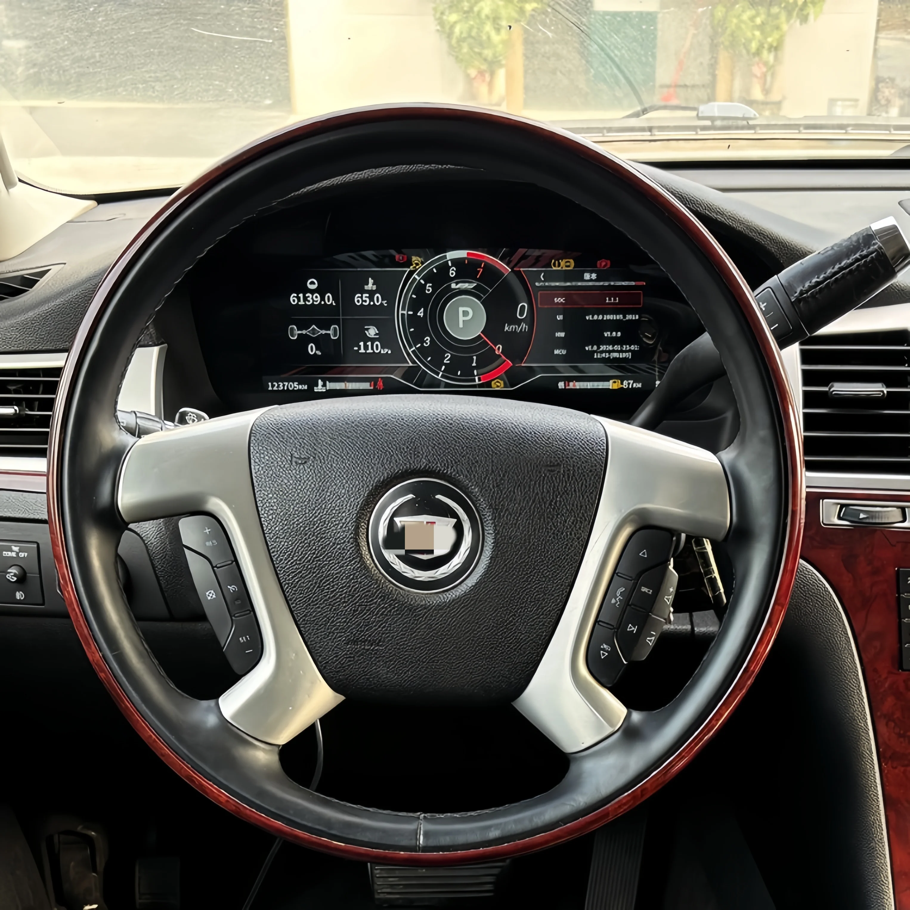 

Цифровая приборная панель для Cadillac Escalade 2006–2013: спидометр, панель приборов, датчики, 1 виртуальный дисплей, индикатор давления в шинах