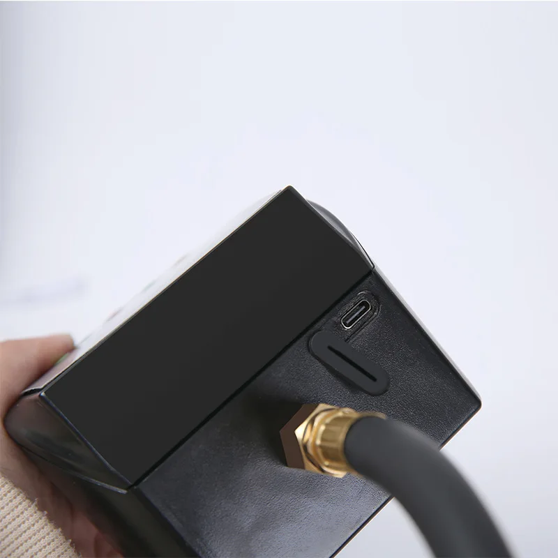 High-precision Fully Automatic Tire Inflator Full-stop Electronic Digital Display Waterproof Portable air Pump