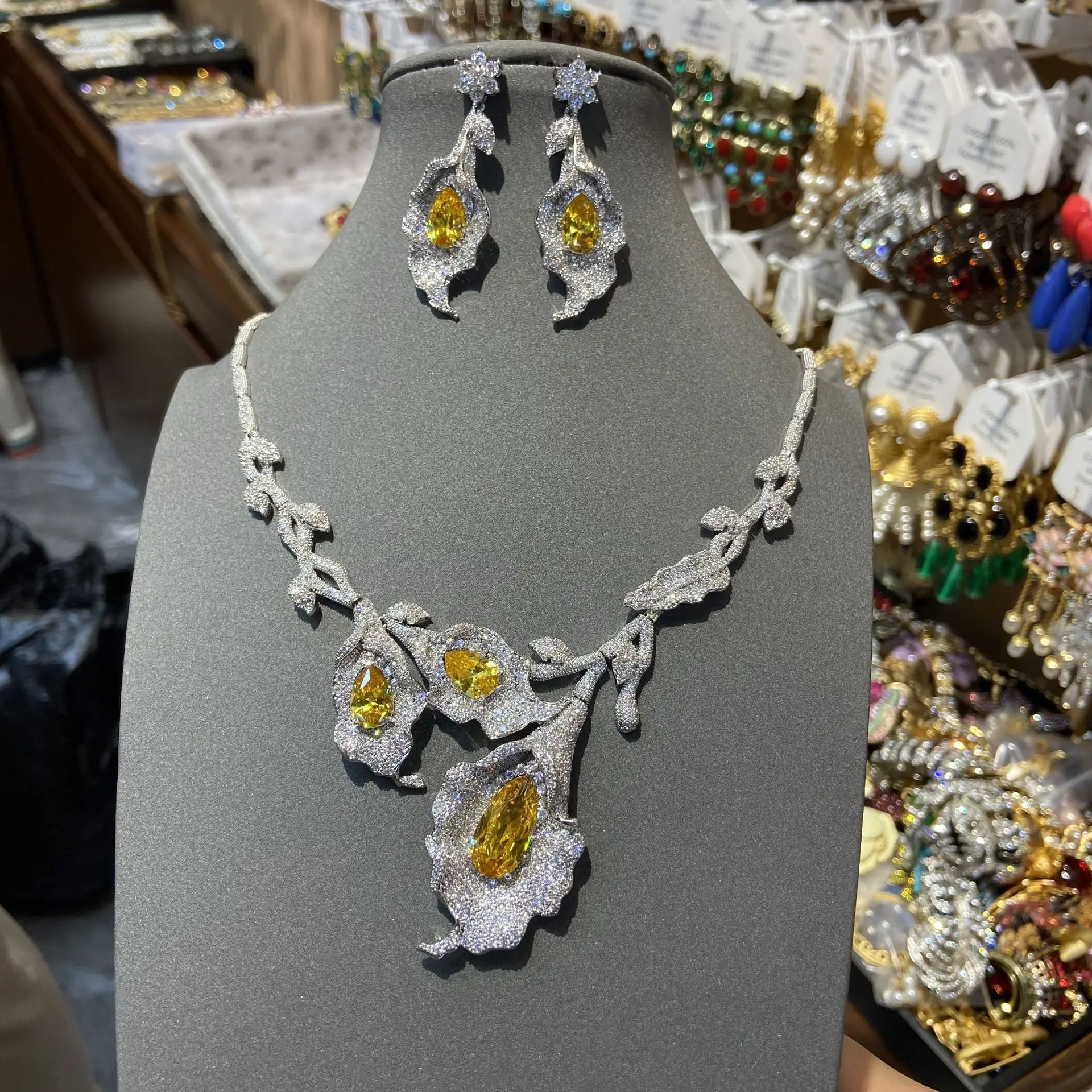 Gorgeous jewelry sets necklace earrings white zircon yellow flower common callalily necklace large wedding bride party gift