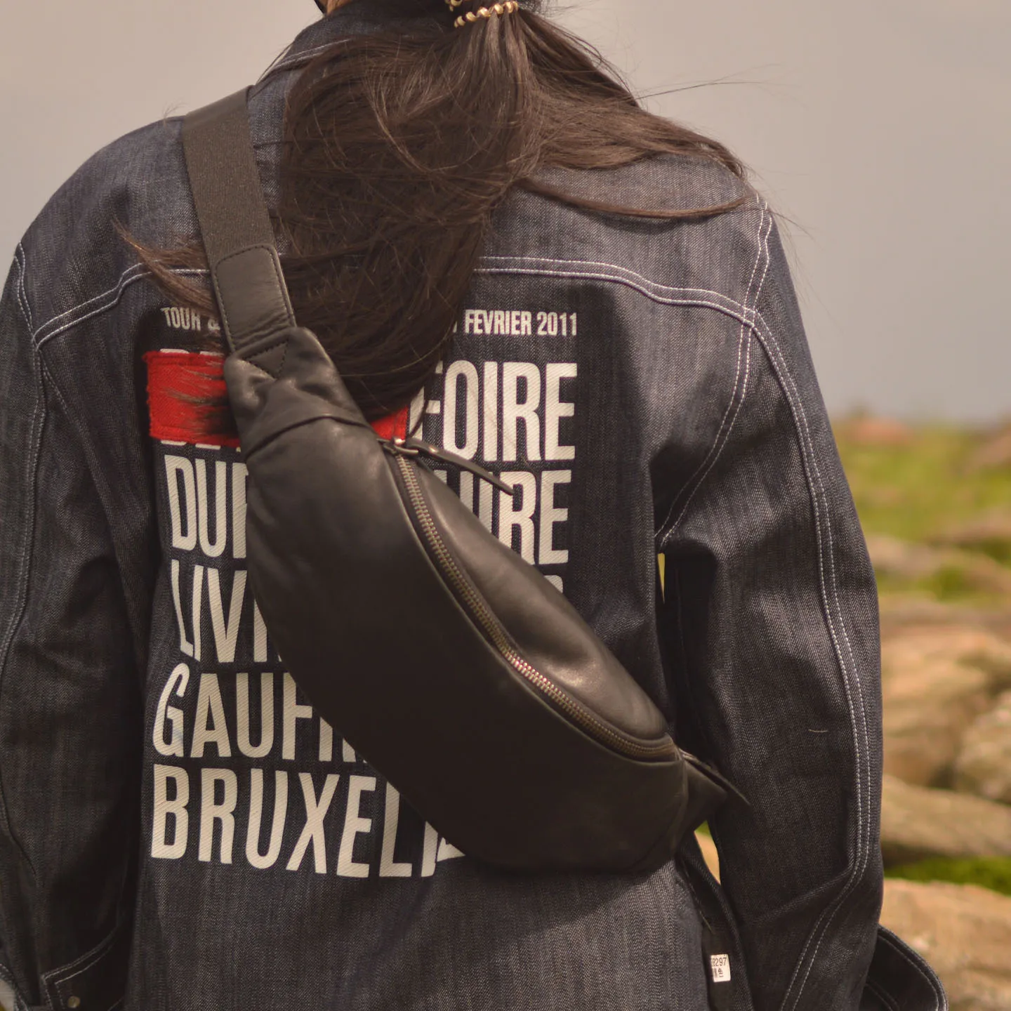 retro-men's-waist-bag-leather-outdoor-casual-small-chest-bag-hardened-outdoor-leisure-fashionable-male-chest-bag