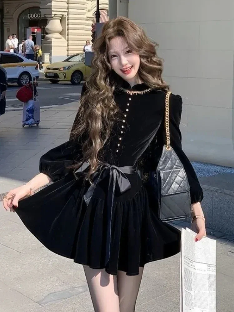 เดรสกำมะหยี่ทรงสลิมวินเทจสุดหรู พรีเมียมสไตล์เฮปเบิร์น แฟชั่นใหม่ ผูกเชือก ชุดราตรีทรงบอลกาวน์แบบจับจีบ สไตล์ฝรั่งเศส สำหรับผู้หญิง