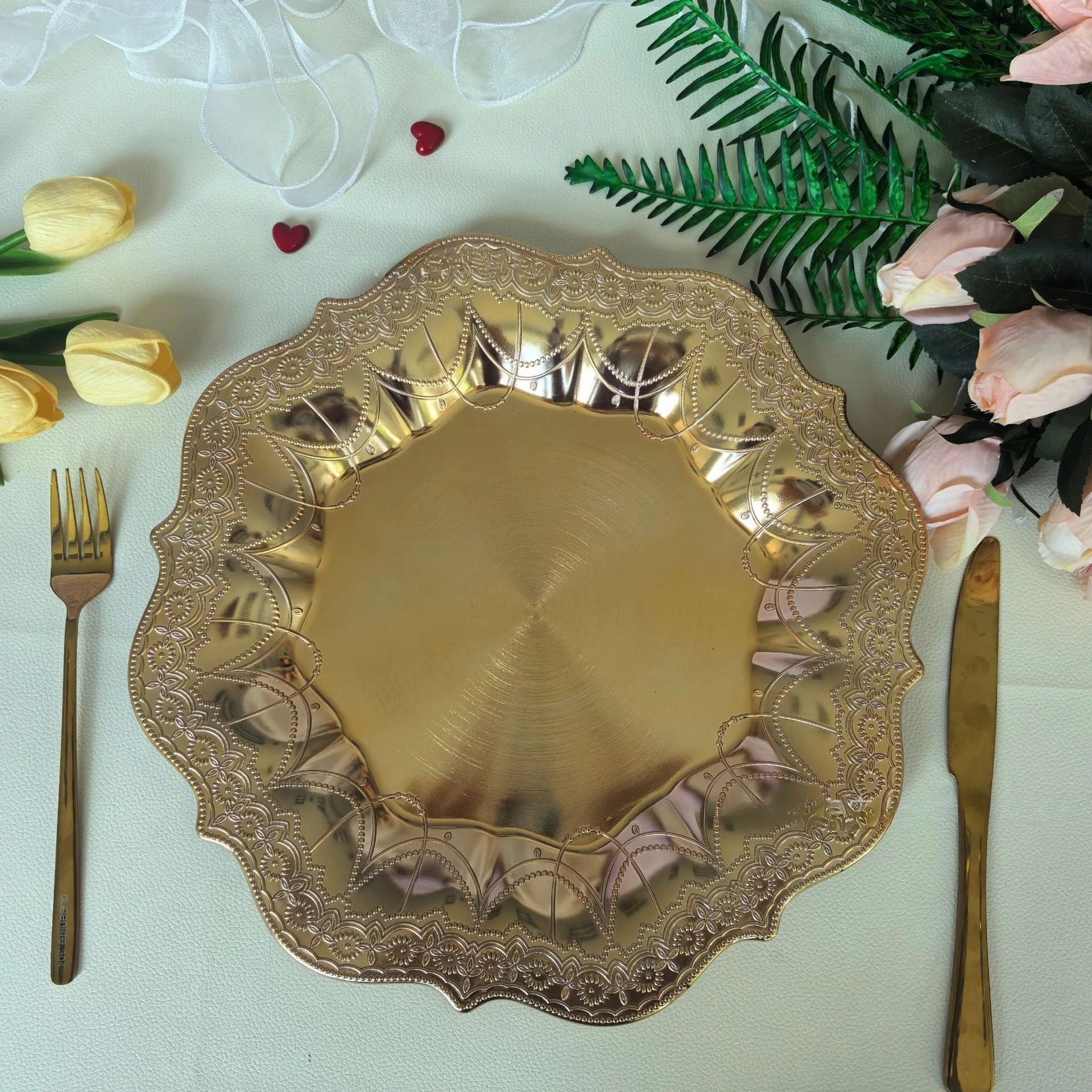 Gold Plated Decorative Wedding Charger Plate New Fashionable Export Model Electroplated Dinnerware for Special Occasion