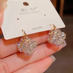 Korean Version High-end Exquisite Super Sparkling Zircon Triangle Fashionable Socialite Style Elegant Light Luxury Earrings.