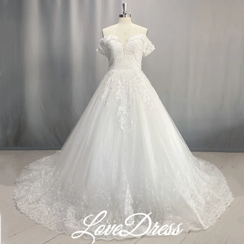 Lovedress ภาพที่แท้จริงรักชุดแต่งงานเปิดไหล่ลูกไม้ขึ้น appliques เจ้าสาวชุดไปงานเต้นรำศาลรถไฟ vestido de noiva