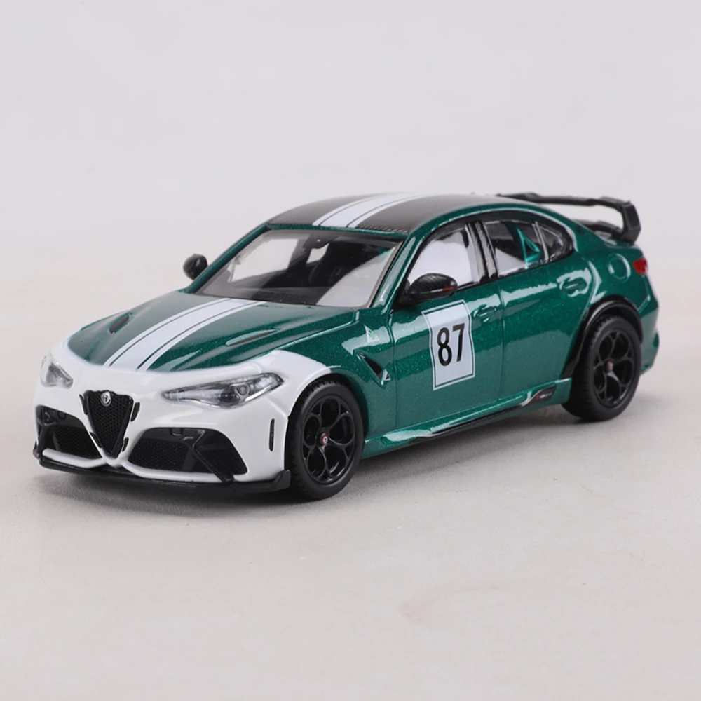 Bburago 1:43 Alfa Romeo Giulia GTAm #87 Racing Green Alloy Diecast Model Car Static Display Collectible