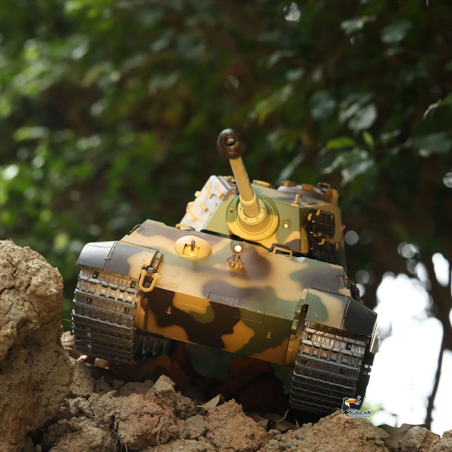 

Heng Long 1/16 Scale 7.0 RC Tank King Tiger 3888A Metal Wheels Barrel Recoil RTR Customized Model Radio Control Panzer Toys