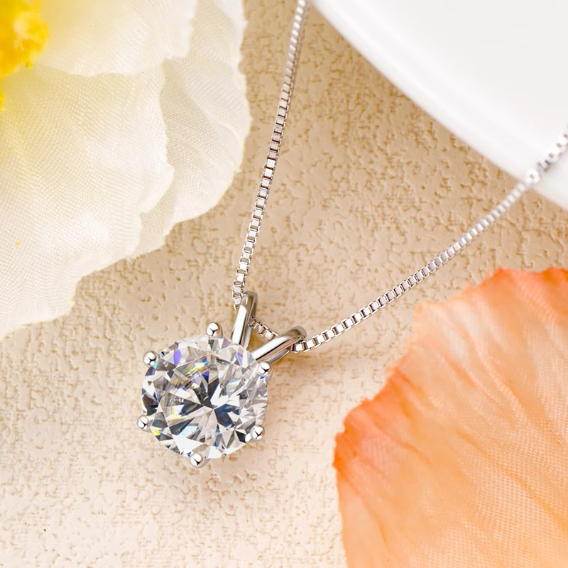 Thumbnail 3 - #33 Trending Moissanite Pendant Necklaces Right Now