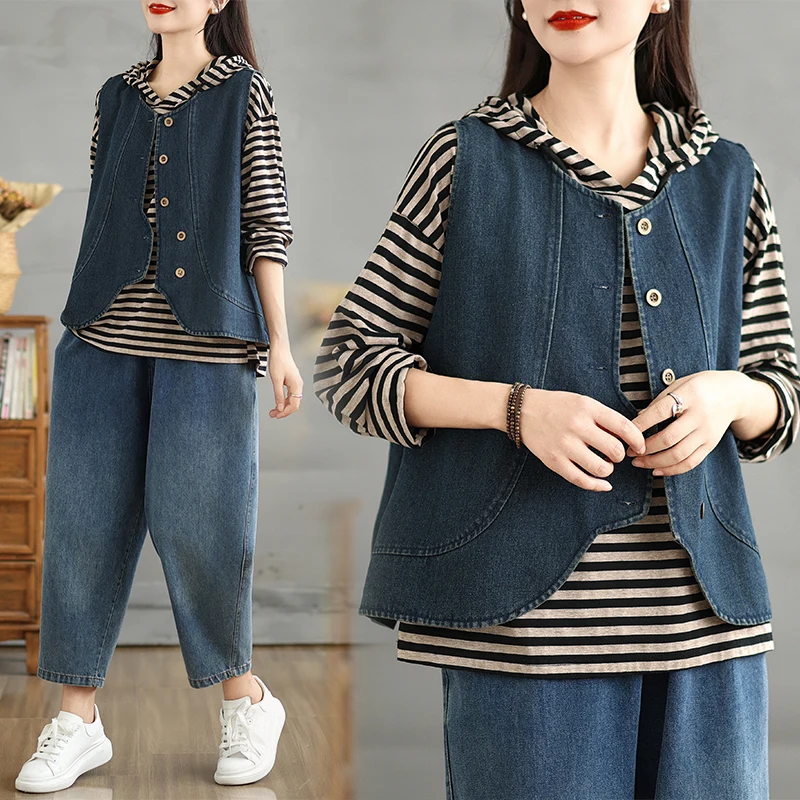 

Retro Casual Denim Vest Women's New Autumn 2025 Japanese Artistic Irregular Wave Top Open Cardigan round Ne Single Button