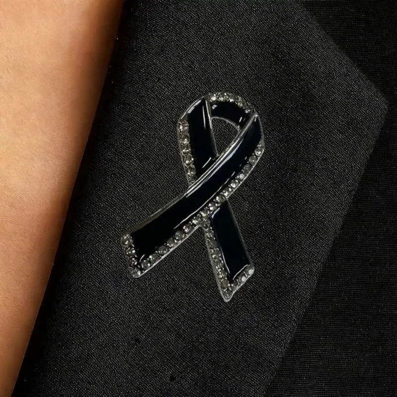 Black Rhinestones Ribbon Brooch Funerals Memorial Pin Mourning Badge For Women Men Suit Shirt Clothing Decoration Accessories