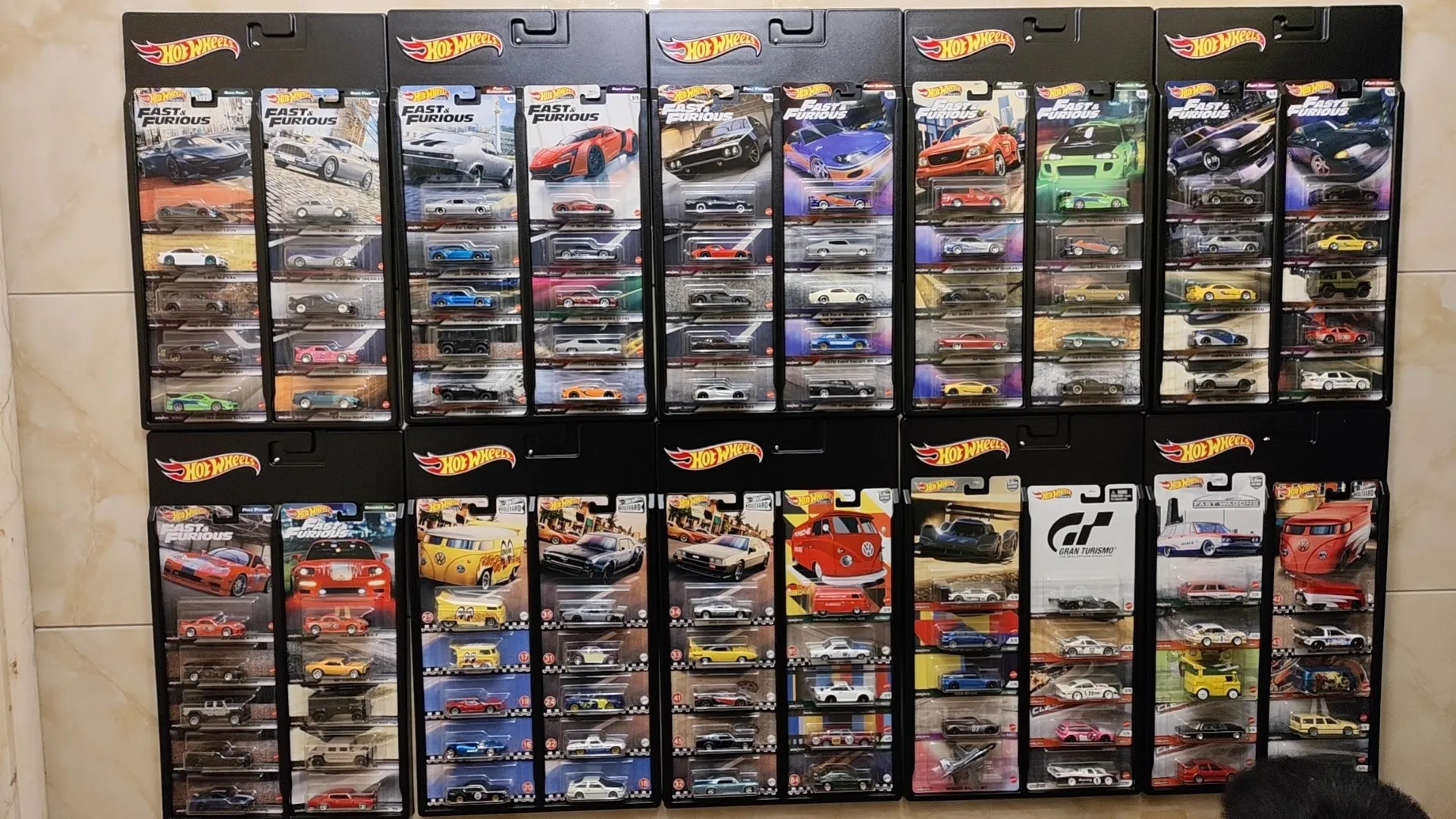 سلسلة ثقافة العجلات الساخنة 1/64 نموذج سيارة تخزين لوحة عرض معلقة زخرفة غرفة PVC للعجلات الساخنة لعبة عيد ميلاد مخصصة