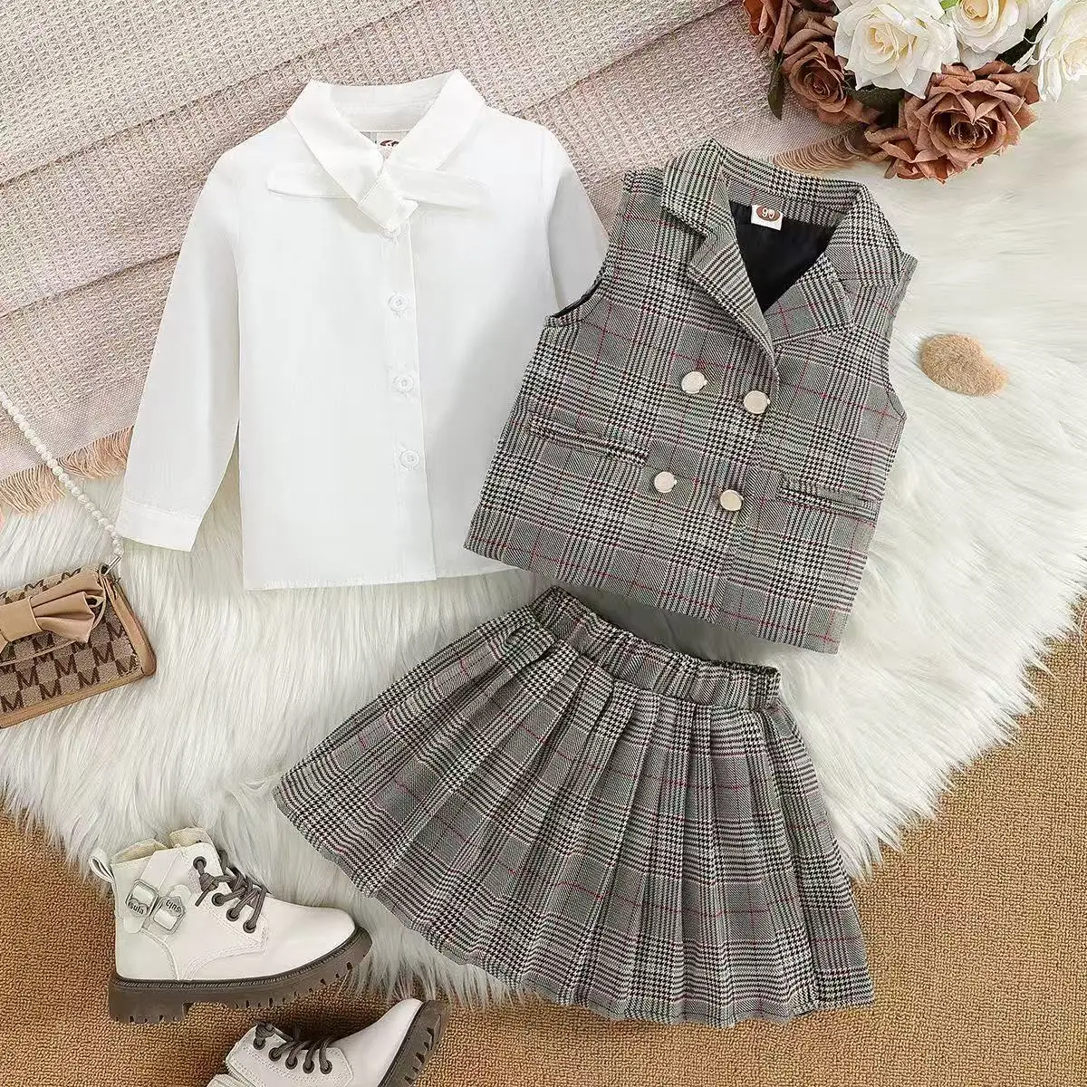 

Girls' Outfit Spring/Autumn New Arrival Stylish Children's Attire Checkered Shirt Waistcoat Pleated Skirt Trousers 3-Piece Set