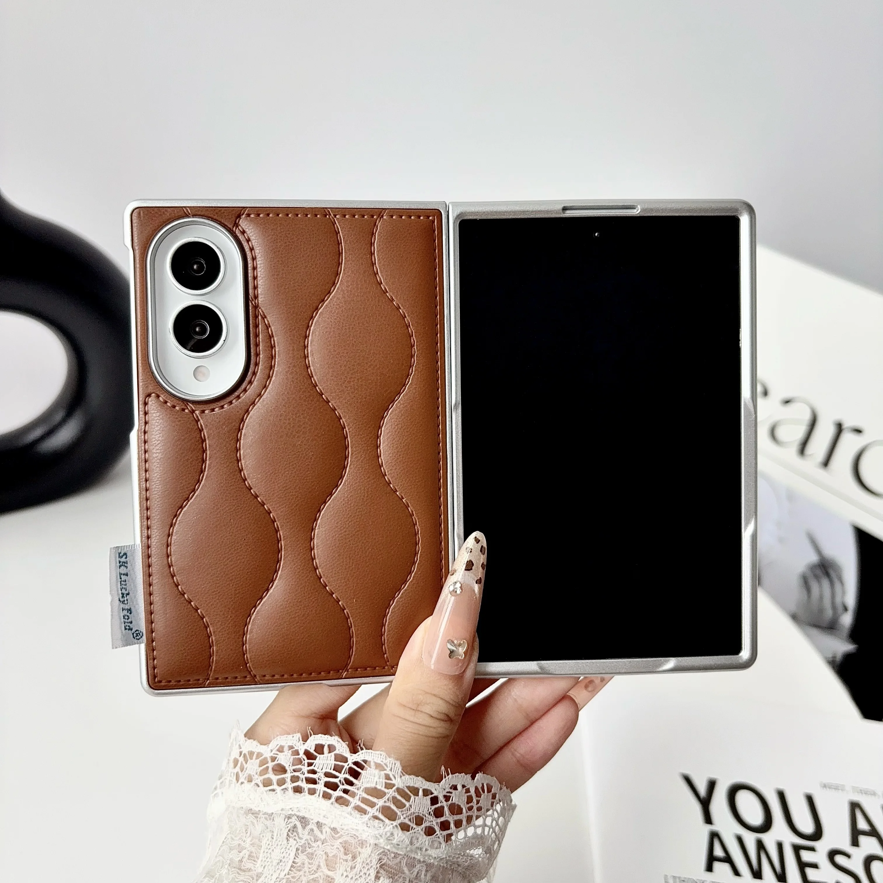 Classic Wave-shaped Retro Down Jacket Pattern Plating Phone Case For Samsung Galaxy Z Fold 8 Shockproof Protective Cover Funda