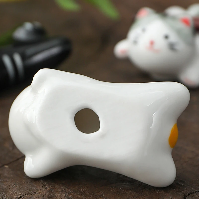 Cute Cat Ceramic Chopsticks Holder Stand Cartoon Chopstick Rack Pillow Rest Japanese-Style Kitchen Tool Home Dining Table Decor