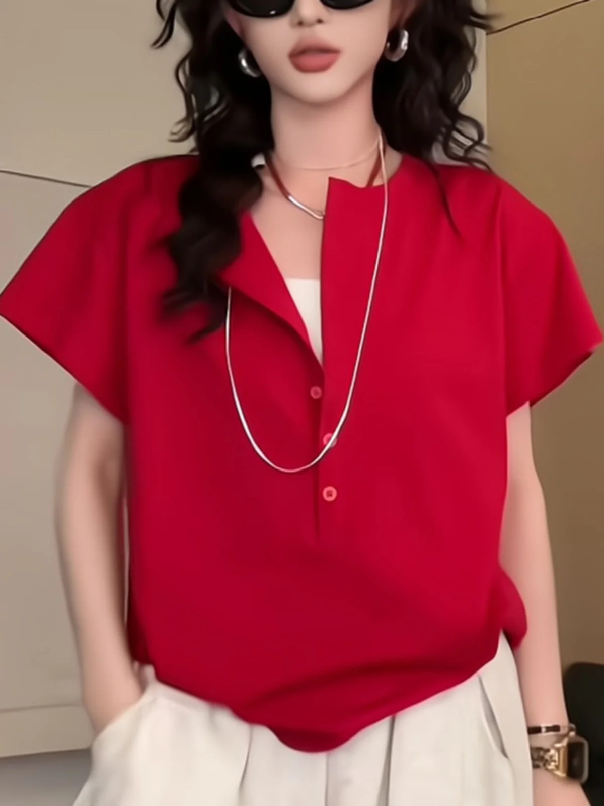 

Summer 2025 Red Short Sleeve High-End Design Commute Elegant Versatile Simple Atmosphere Small Crowd Elegant New Arrival Shirt