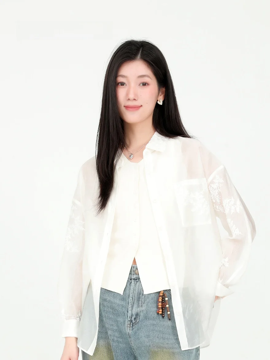 

Dailanzhi Spring 2025 New mat Embroidered Long Sve Lightweight Sun Protection Versatile Commuter irt Women's Faion