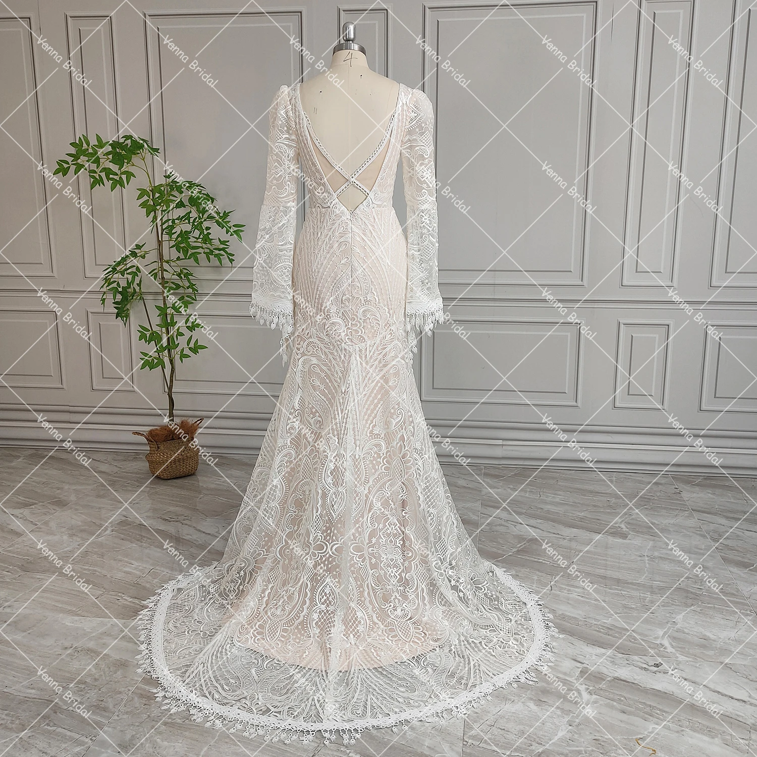 Abito da sposa a maniche lunghe con sirena in pizzo all'uncinetto taglie forti con scollo a V Foto reali Nappe aperte sul retro personalizzate Abito da sposa squisito