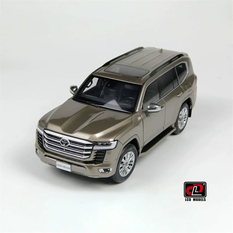 LCD 1:18 ランドクルーザー LC300 ZX シミュレーション合金製カー