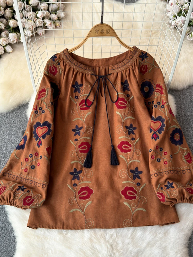 EWQ Vintage Embroidered Design Blouse Women Lace-up Collar Lantern Sleeves Loose Contrast Color Tops 2024 Summer New 27C298