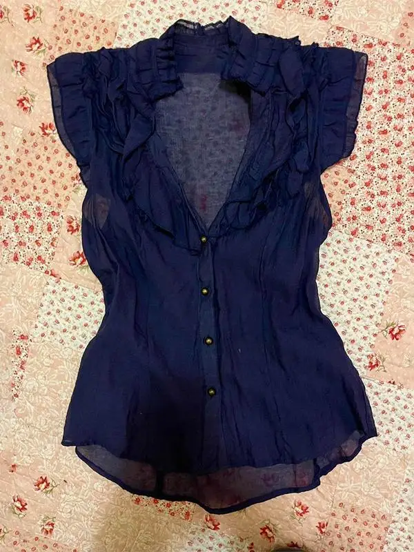 

Blue V-neck Short-sleeved Shirt Women's Versatile Slimming Top Retro Style Cotton Blend Comfortable Fit for Daily Wear