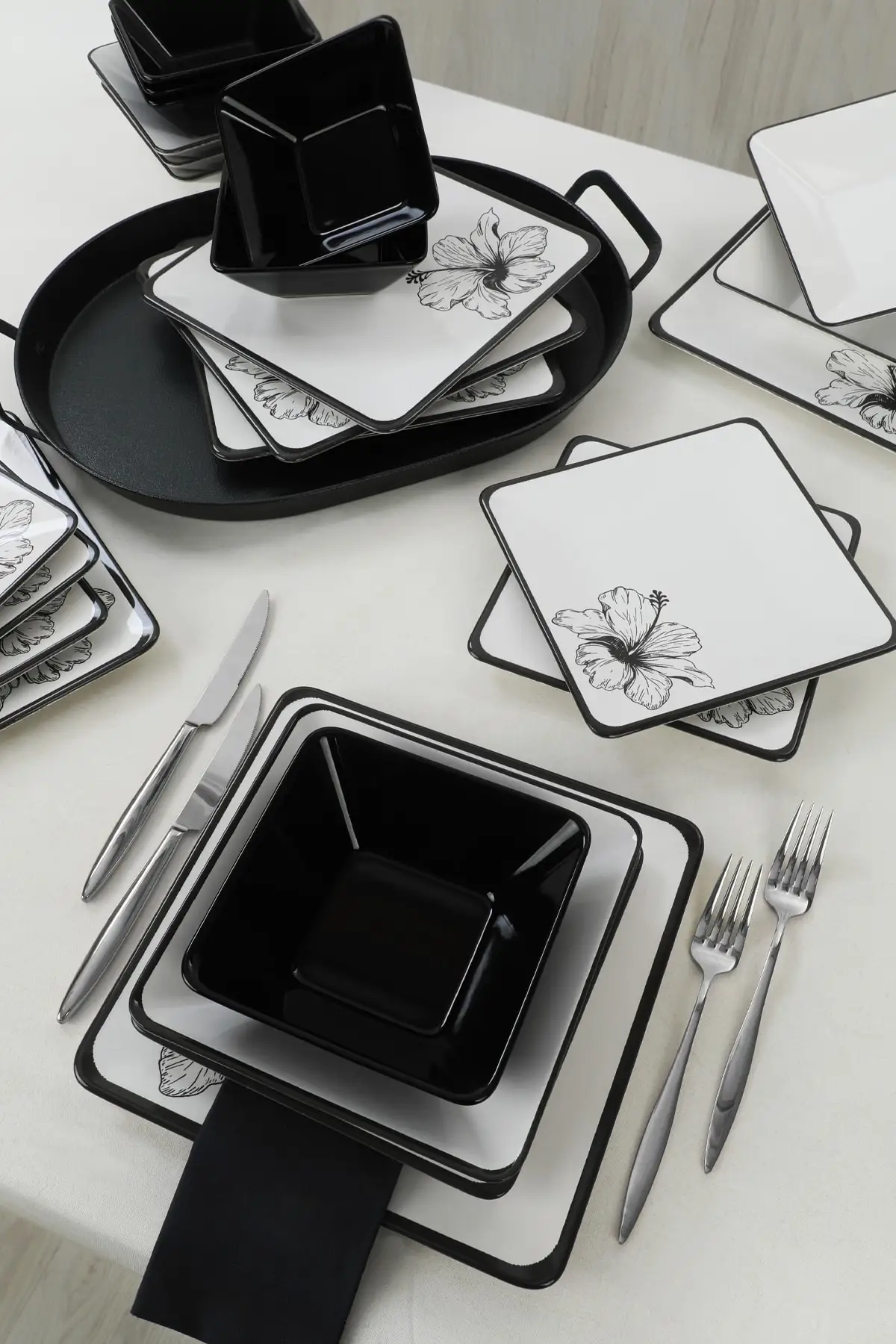 Dinnerware 24 Pieces for 6 Persons Black Dinner Breakfast Set Suitable for Morning and Evening Use  24 Pieces for 6 Persons