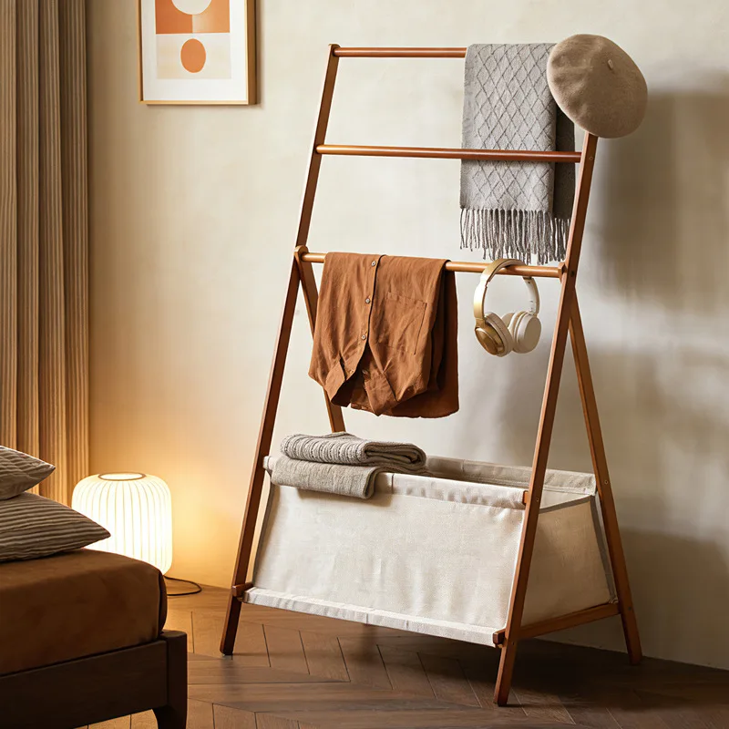 Einfacher Kleiderständer aus Bambus, Kleiderständer zum Aufhängen am Boden, Stoff-Aufbewahrungstasche, Schlafzimmer-Kleiderständer, Kleideraufbewahrungsregal