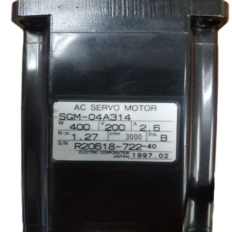 Servomotor SGM-04A314 en buenas condiciones en stock