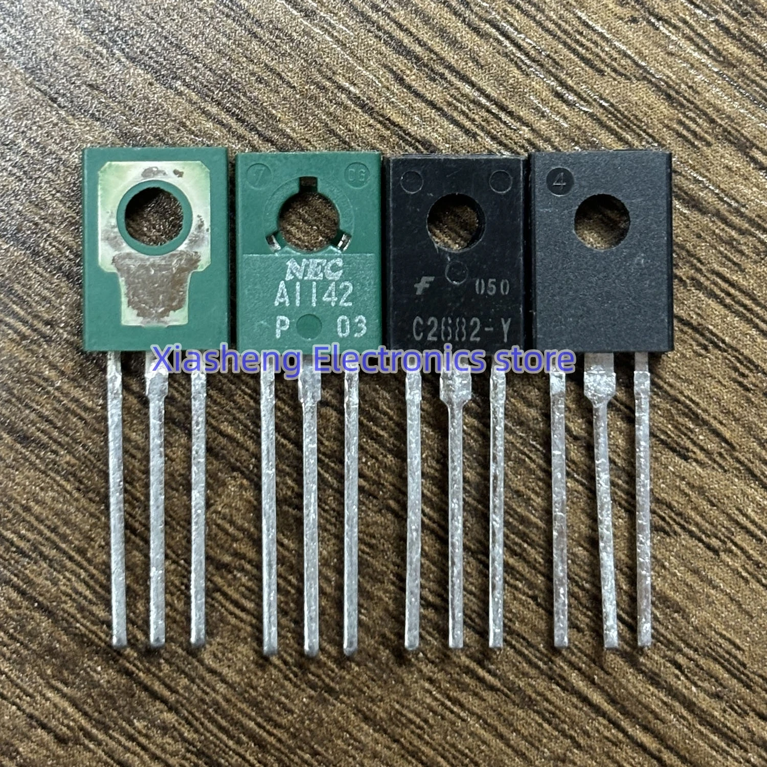 

New Original 10Pairs 2SA1142 A1142 + 2SC2682 C2682 TO-126 Transistor In Stock Good Quality