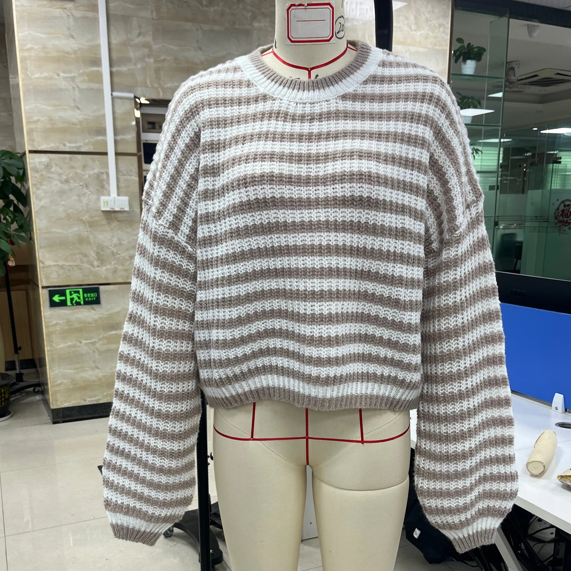 

Женский свободный вязаный свитер в полоску в стиле ретро, пуловер с круглым вырезом и длинными рукавами, свитера, повседневные осенне-зимние топы